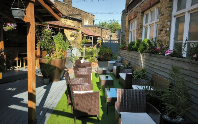 OYO The Kilburn Arms