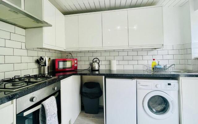 Central Hamilton House