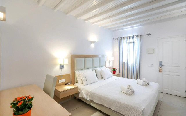 Petinaros Hotel