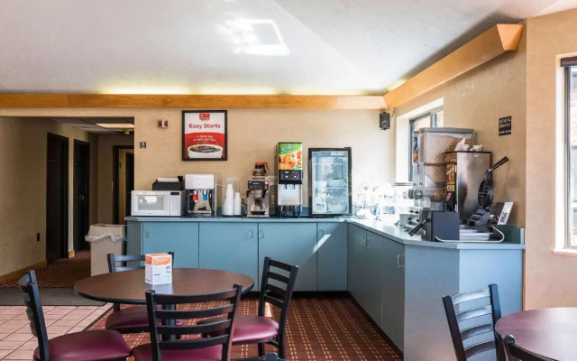 Econo Lodge Cleveland Southeast - Kent