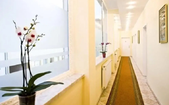 Hotel Harmony