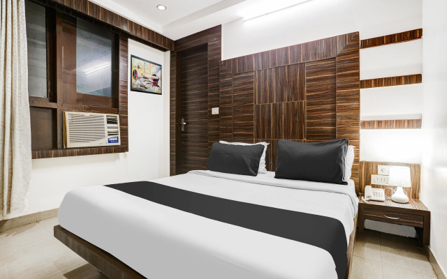OYO 10733 Hotel Kingdom of Sai – Guest Rooms – Shirdi