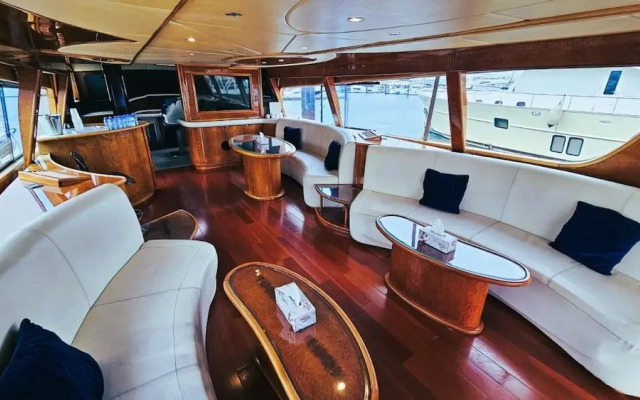 Riviera Leisure Yachts Dubai