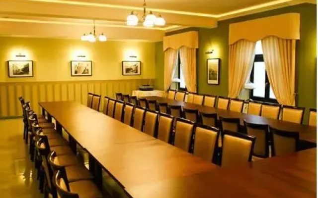 Zamkowy. Hotel