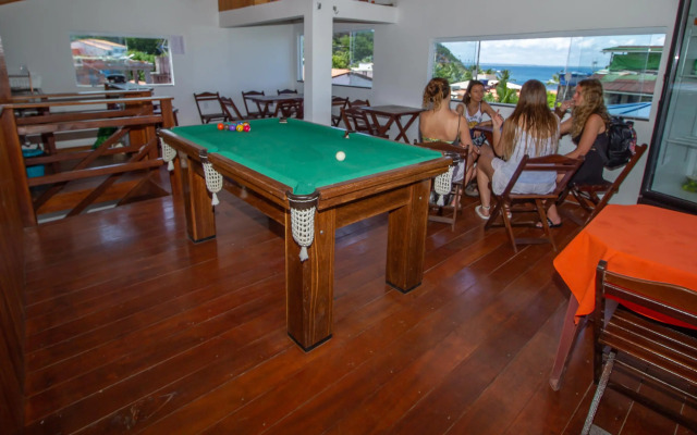 Piratas Do Morro Pousada - Hostel