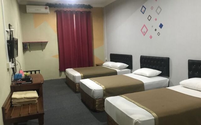 OYO 897799 Jembal Dynasty Inn