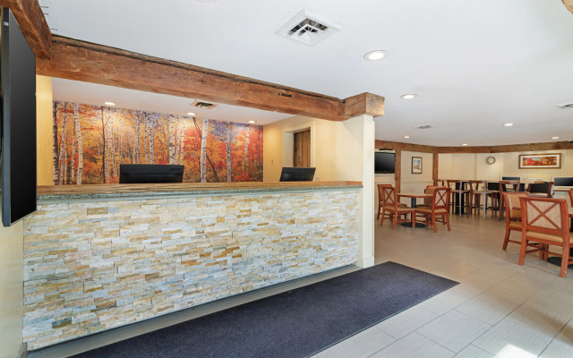 Best Western Inn & Suites Rutland-Killington