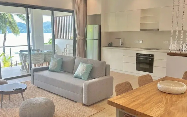 Pineapple Beach Villas
