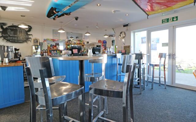 The Waves Bar Cafe B and B Hotel