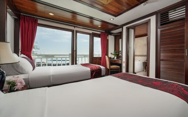 Indochina Sails Ha Long Bay