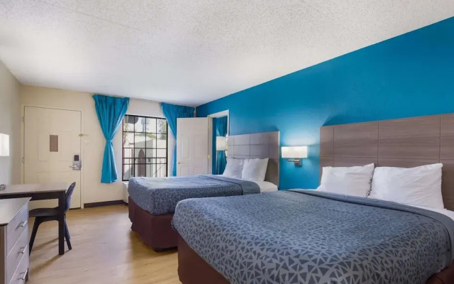 1 Life Studio and Suites