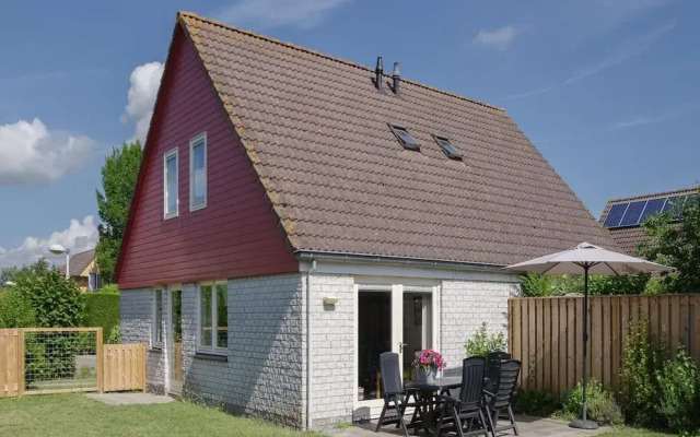 Nice Holiday Home Near Beach