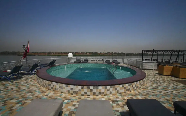 Movenpick MS Darakum