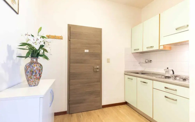 Charming Apartment in a Great Location