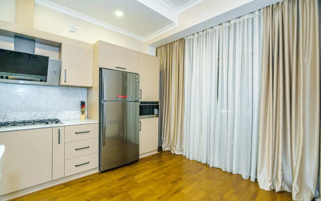 VIP Apartment in Buta palace 703