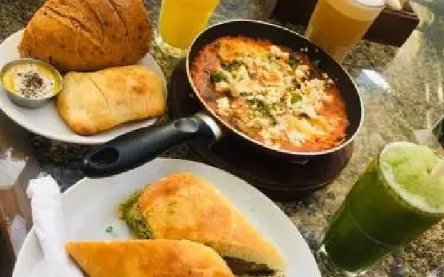 IP Royal Hotel - Couple Friendly Near Yamuna Sports Complex, Karkardooma New Delhi