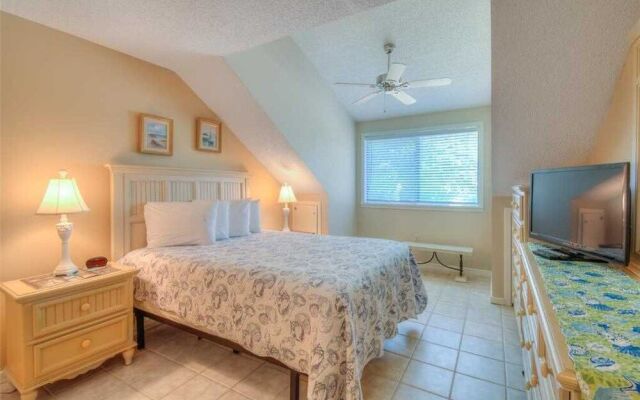 West Hyde Park 13-D by RedAwning