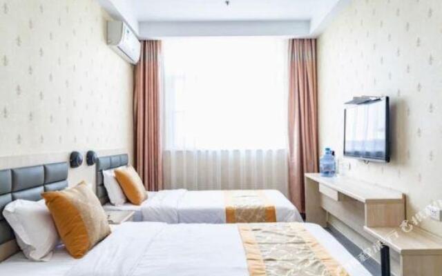Super 8 Hotel (Kaifeng Millennium City Park Huanghe Street)