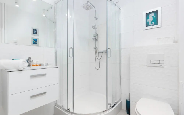 Apartments Warsaw Kredytowa by Renters