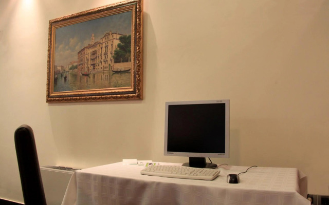 Hotel Platon