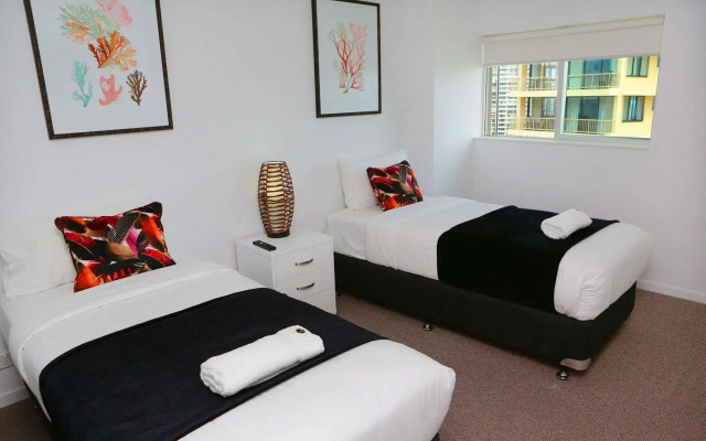 Narrowneck Court
