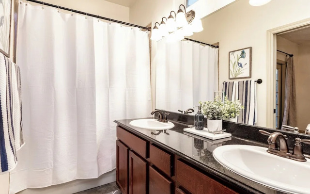 Upstay-2-Home Complex for 18ppl