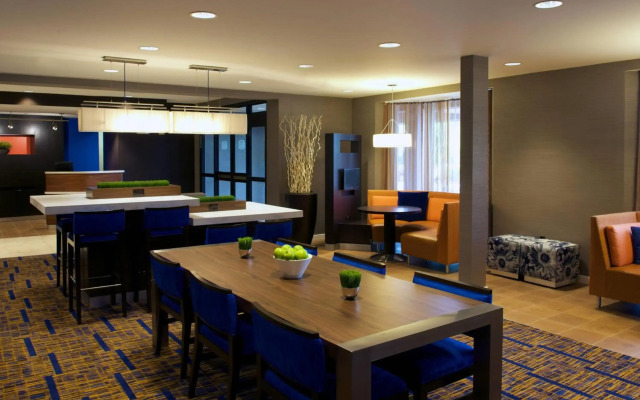Country Inn & Suites by Radisson, Columbus-Edinburgh