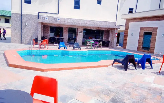 Bayview Resorts And Hotels Limited