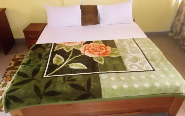 Green Glass Guest House