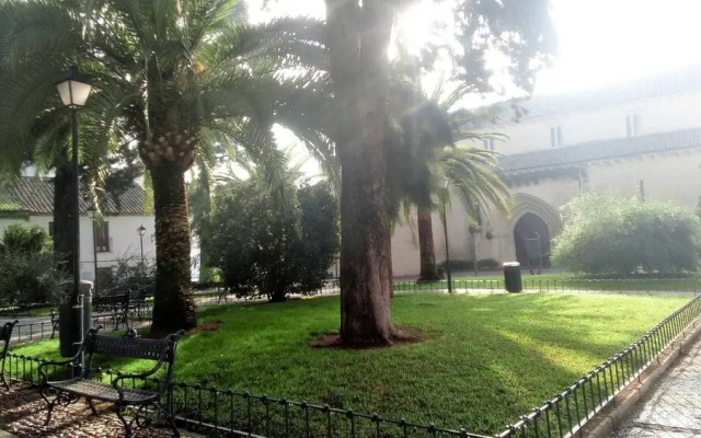 Elegant Accommodation In Old Helmet