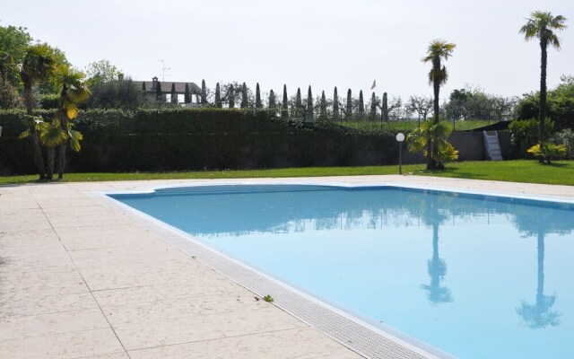 Welcoming Holiday Home in Lazise with Garden near Lake Garda