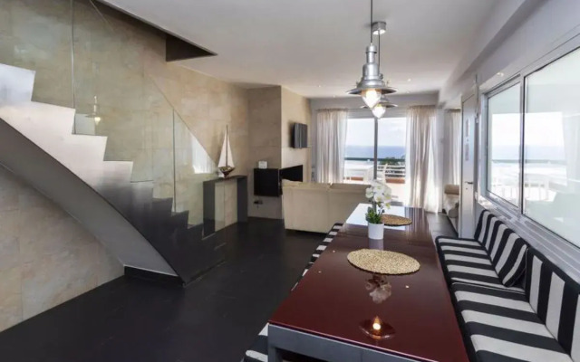 Holiday Home Punta Aromir
