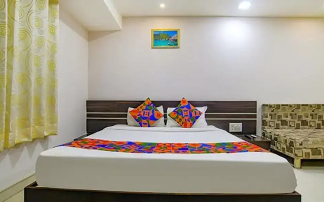 Fabhotel Grand Raj