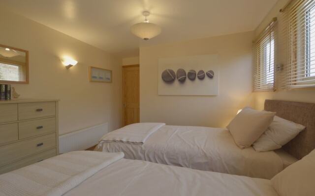 3 Hazeldene