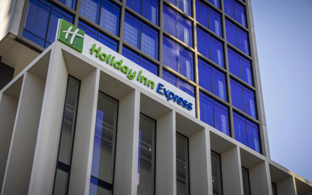 Holiday Inn Express Auckland City Centre by IHG