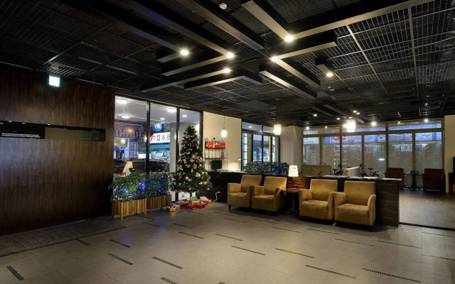 OLAH Poshtel - Taichung Station