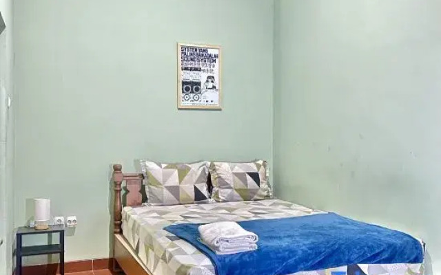 Telu Telu Solo