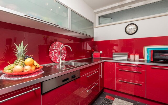 Amazing Home in Silo With Wifi and 3 Bedrooms