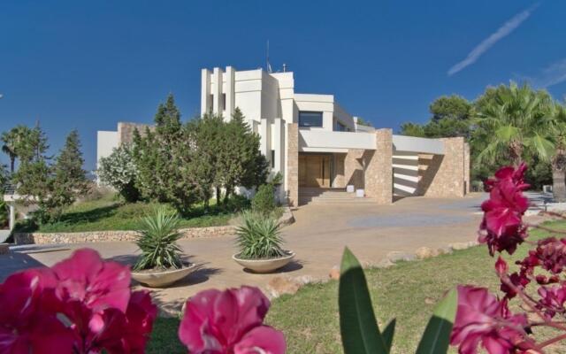 Villa Sunset Deluxe Live Luxury Lifestyle in Ibiza