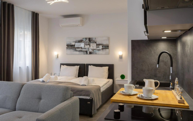 Luxury Studios & Room Five