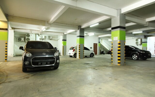 Airy Pelabuhan Makassar Lembeh 68 Makassar