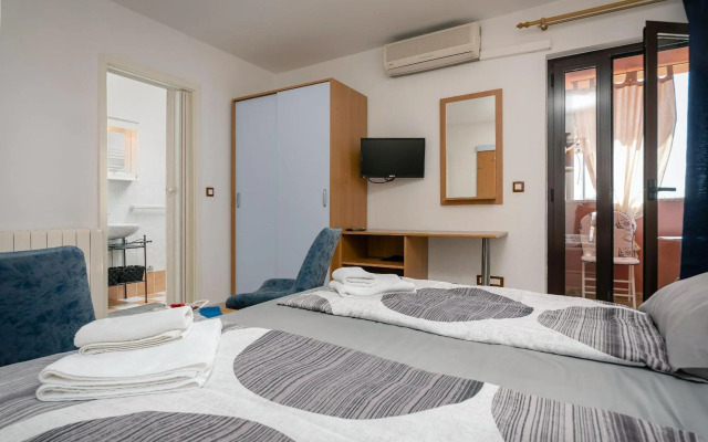 Apartments Miri Vrsar