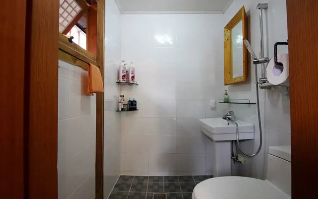 Jeonju Keun Judaengi Hanok Stay