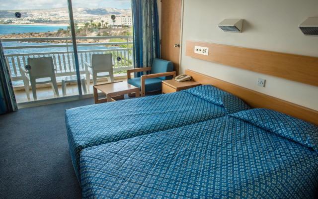 Cynthiana Beach Hotel