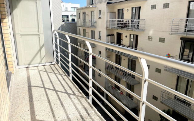 Apartment in Nieuwpoort by the Sea Wall