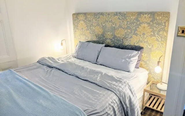 Highbury House Apartment