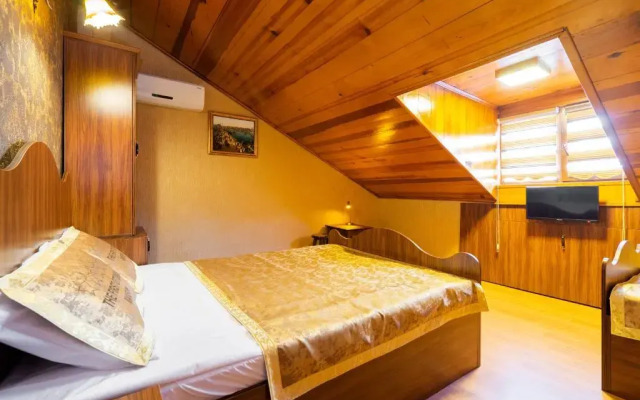 Rozin Hotel
