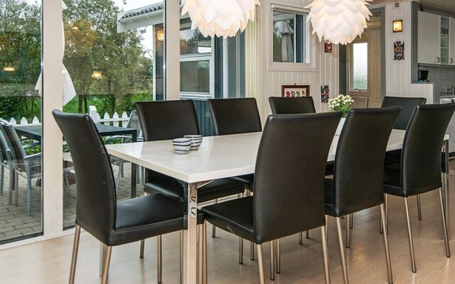 8 Person Holiday Home in Ebeltoft-by Traum