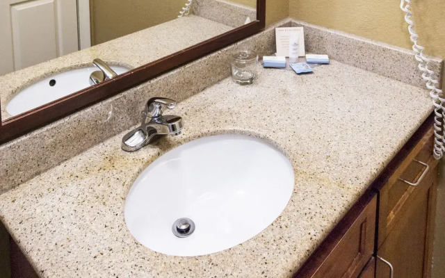 Candlewood Suites Macon by IHG