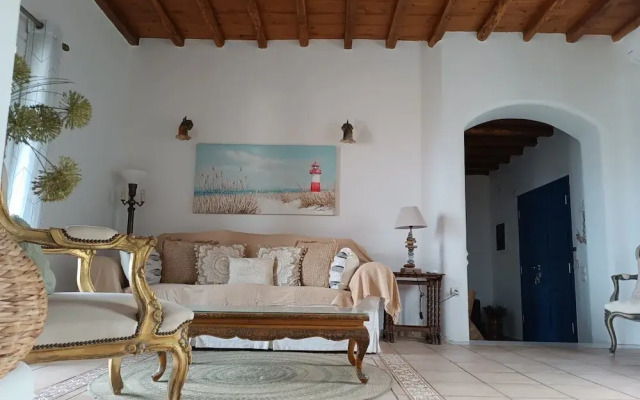 Mykonian Luxury Villa Victoria with Pool